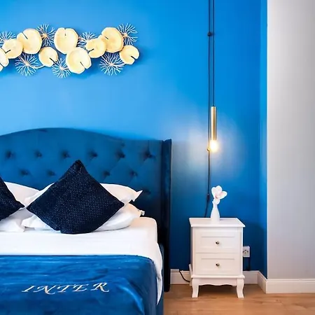 Intercontinental - Massage Terrace Fireplace *