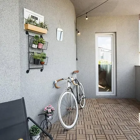 Intercontinental - Massage Terrace Fireplace *