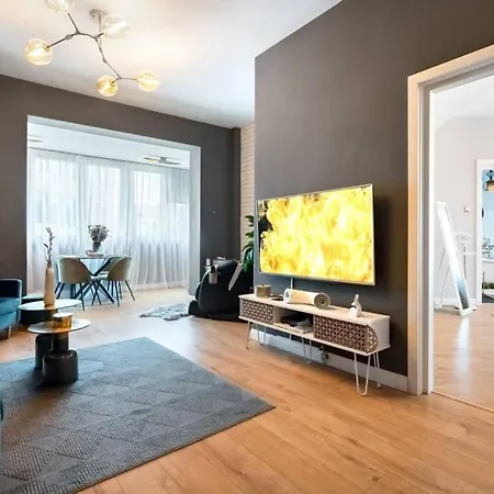 Intercontinental - Massage Terrace Fireplace Apartment *